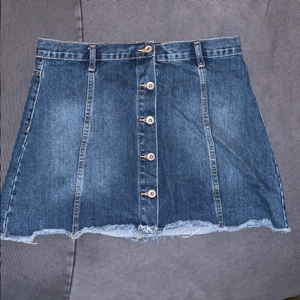 denim skirt